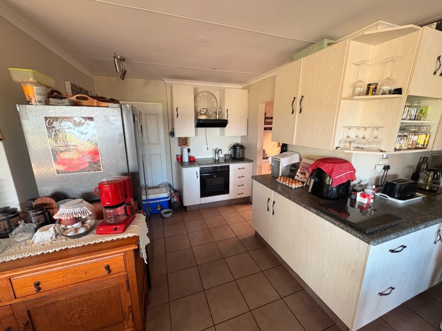 4 Bedroom Property for Sale in Fraaiuitsig Western Cape